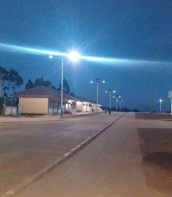 西和县非洲科特迪瓦太阳能路灯工程